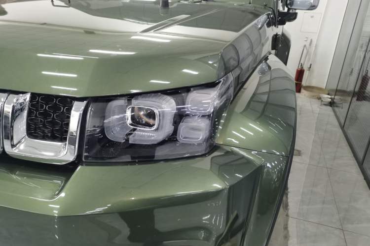 Used BAIC Off-Road F40 2021 2.0T Automatic Cube Edition Left Front Headlight
