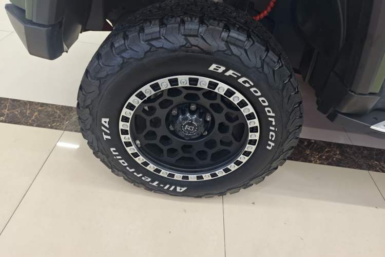 Used BAIC Off-Road F40 2021 2.0T Automatic Cube Edition Left Front Wheel Hub
