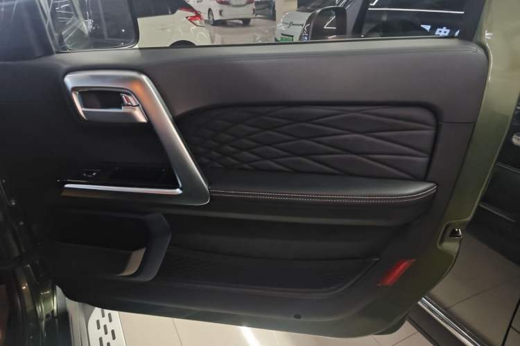 Used BAIC Off-Road F40 2021 2.0T Automatic Cube Edition Right Front Door Interior