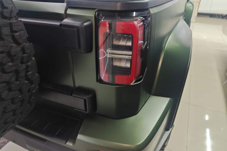 Used BAIC Off-Road F40 2021 2.0T Automatic Cube Edition Right Rear Taillight