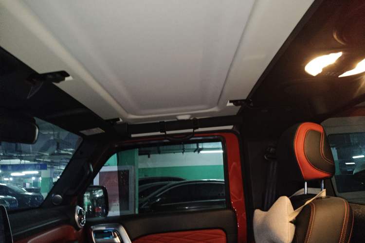 Used BAIC Off-Road F40 2021 2.0T Automatic Cube Edition Headliner