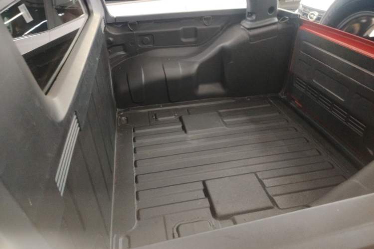 Used BAIC Off-Road F40 2021 2.0T Automatic Cube Edition Interior 4