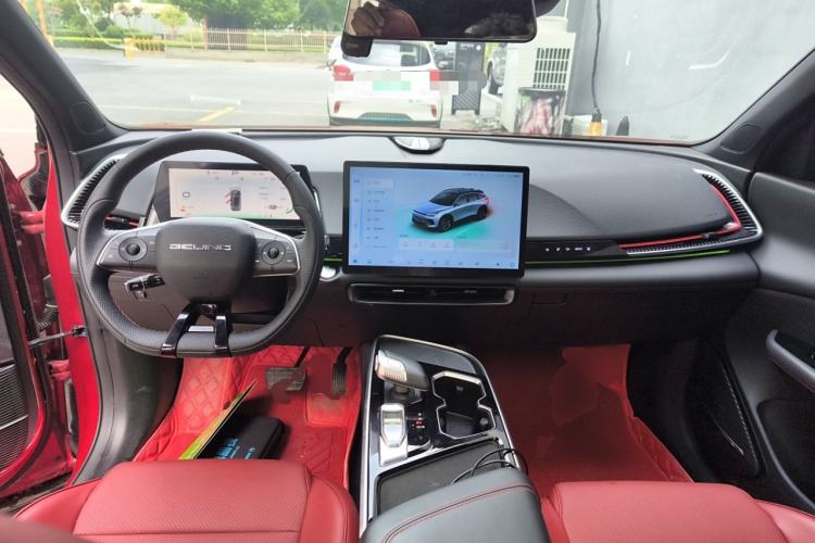 Used BAIC Rubik 2022 1.5T DCT Platinum Edition Center Console