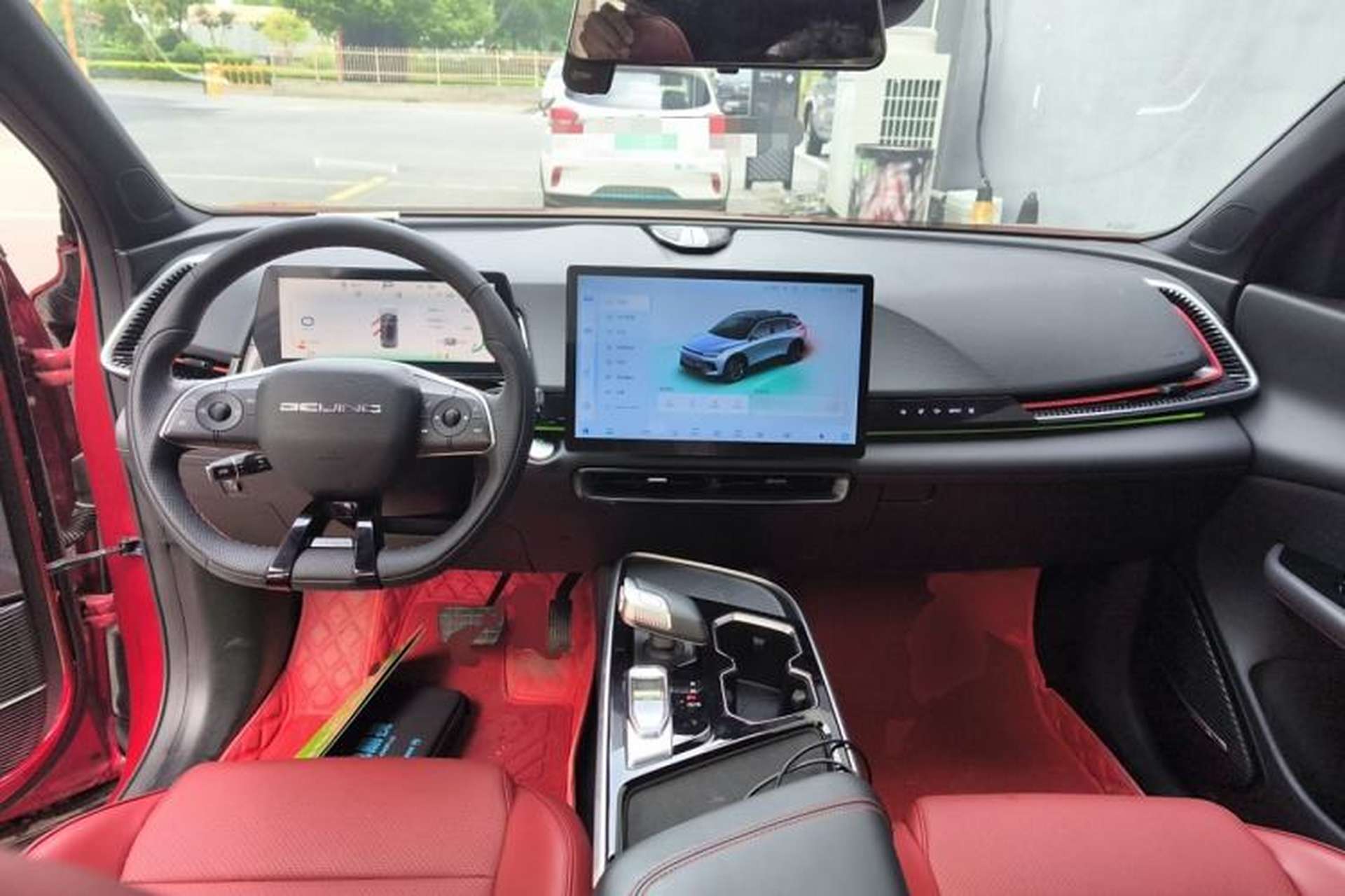 Used BAIC Rubik 2022 1.5T DCT Platinum Edition Center Console