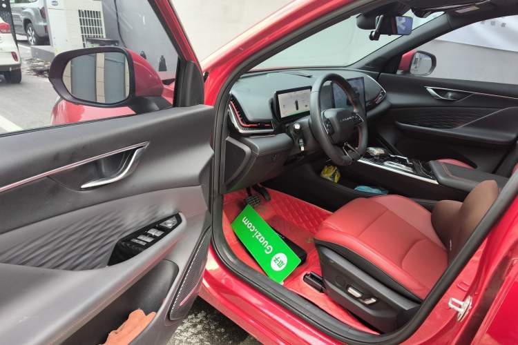 Used BAIC Rubik 2022 1.5T DCT Platinum Edition Driver Seat