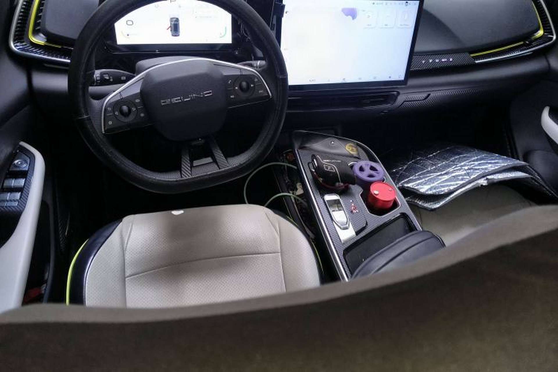 Used BAIC Rubik 2022 1.5T DCT Diamond Edition Center Console