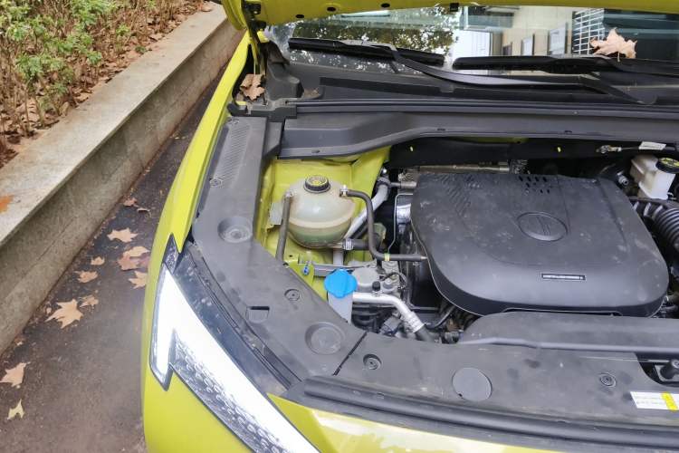 Used BAIC Rubik 2022 1.5T DCT Diamond Edition Engine Bay Right