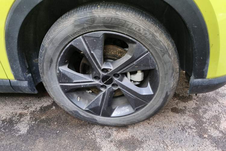 Used BAIC Rubik 2022 1.5T DCT Diamond Edition Right Front Wheel Hub