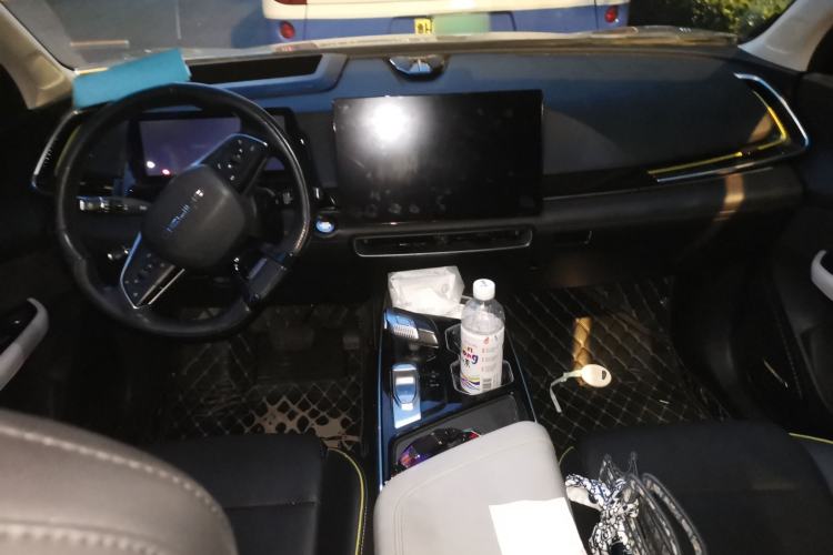 Used BAIC Rubik 2022 1.5T DCT Star Edition Center Console