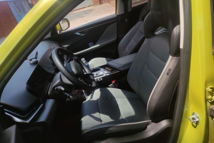 Used BAIC Rubik 2022 1.5T DCT Golden Edition Left Front Seat
