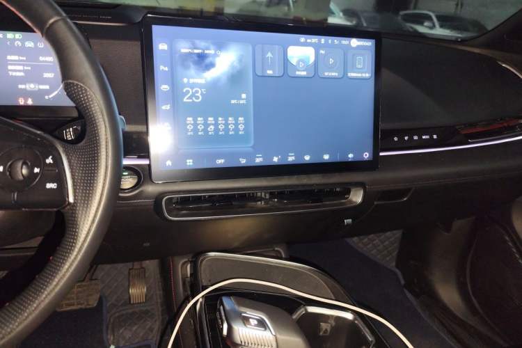 Used BAIC Rubik 2022 1.5T DCT Diamond Edition Audio And AC Panel