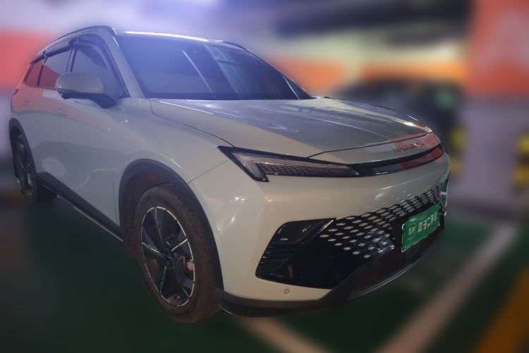 Used BAIC Rubik 2022 1.5T DCT Diamond Edition Front Right 45 Deg