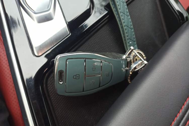 Used BAIC Rubik 2022 1.5T DCT Diamond Edition Vehicle Key
