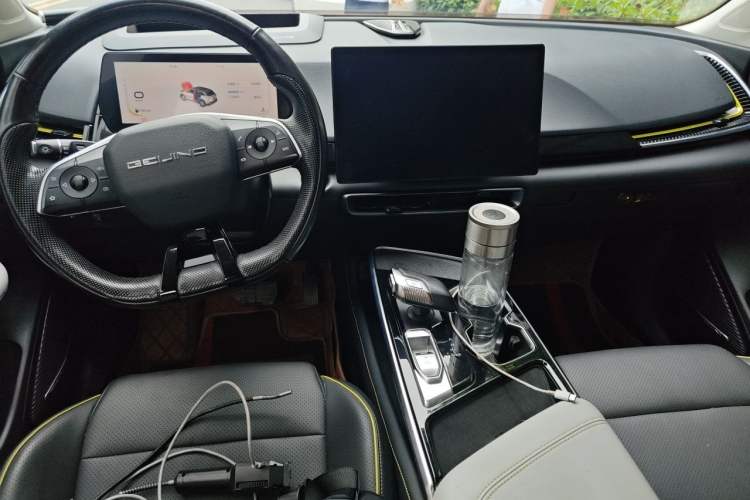 Used BAIC Rubik 2022 1.5T DCT Star Edition Center Console