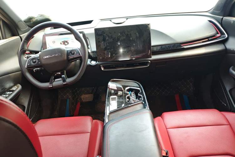Used BAIC Rubik 2022 1.5T DCT Diamond Edition Center Console