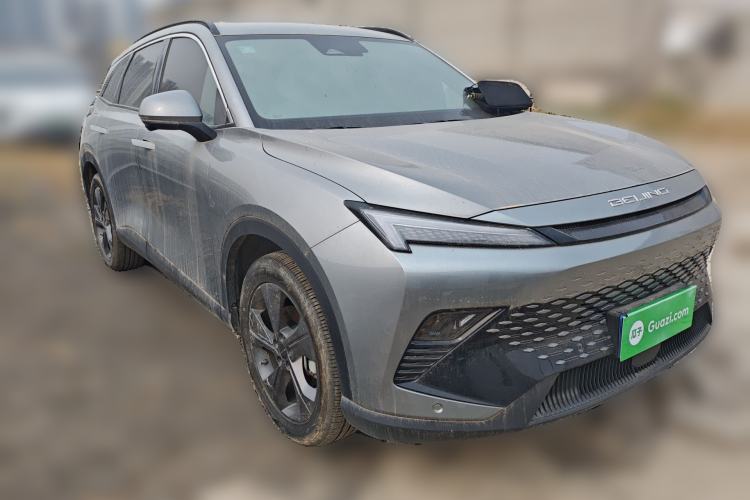 Used BAIC Rubik 2022 1.5T DCT Diamond Edition Front Right 45 Deg