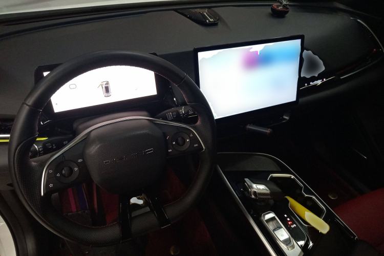 Used BAIC Rubik 2022 1.5T DCT Platinum Edition Center Console