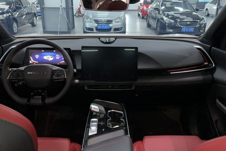 Used BAIC Rubik 2022 1.5T DCT Platinum Edition Center Console