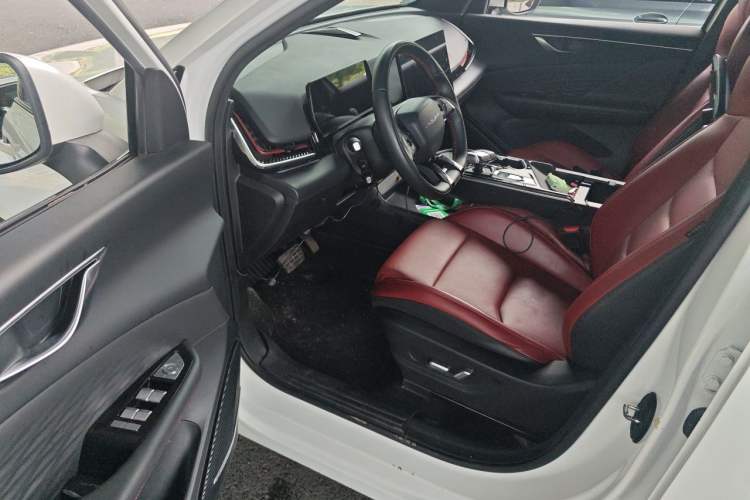 Used BAIC Rubik 2022 1.5T DCT Platinum Edition Driver Seat