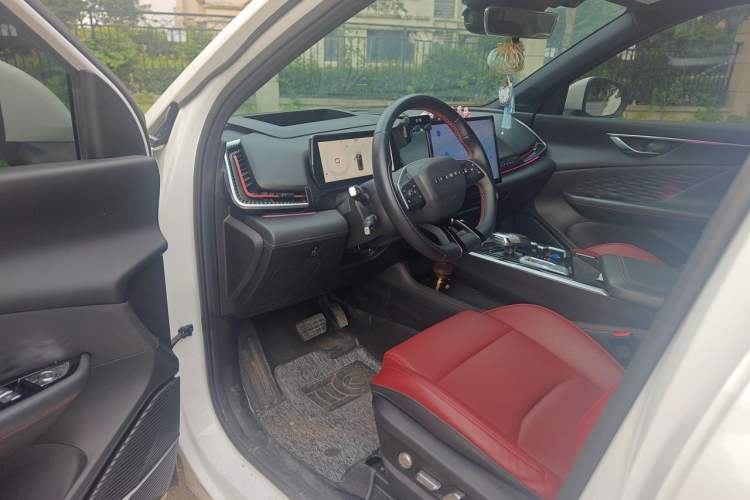 Used BAIC Rubik 2022 1.5T DCT Diamond Edition Driver Seat