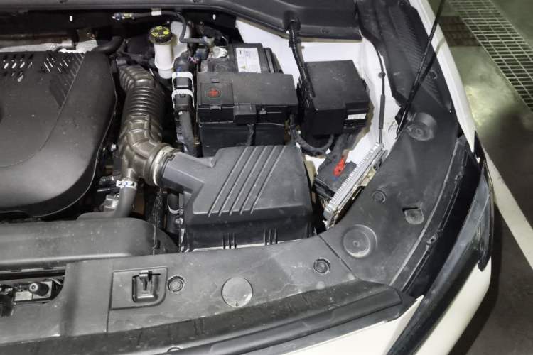 Used BAIC Rubik 2022 1.5T DCT Star Edition Engine Bay Left