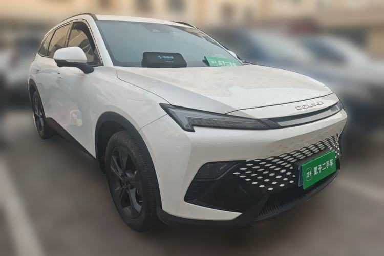 Used BAIC Rubik 2022 1.5T DCT Platinum Edition Front Right 45 Deg