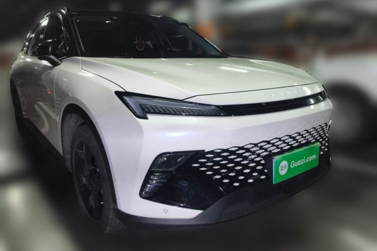 Used BAIC Rubik 2022 1.5T DCT Star Edition Front Right 45 Deg