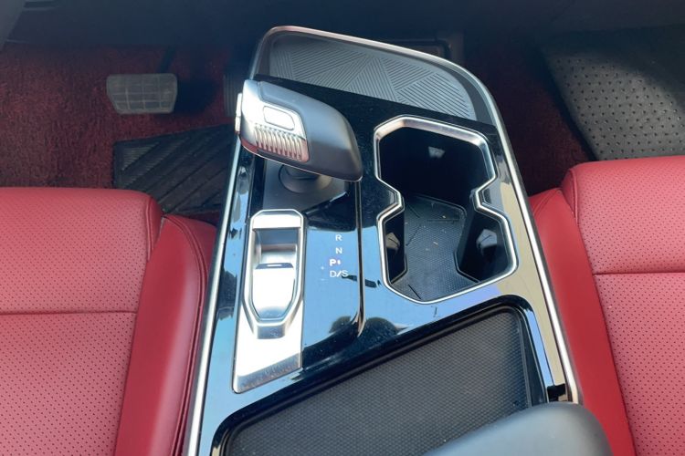 Used BAIC Rubik 2022 1.5T DCT Platinum Edition Gear Lever