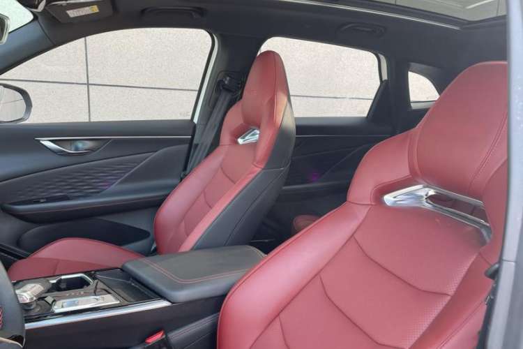 Used BAIC Rubik 2022 1.5T DCT Platinum Edition Interior 2