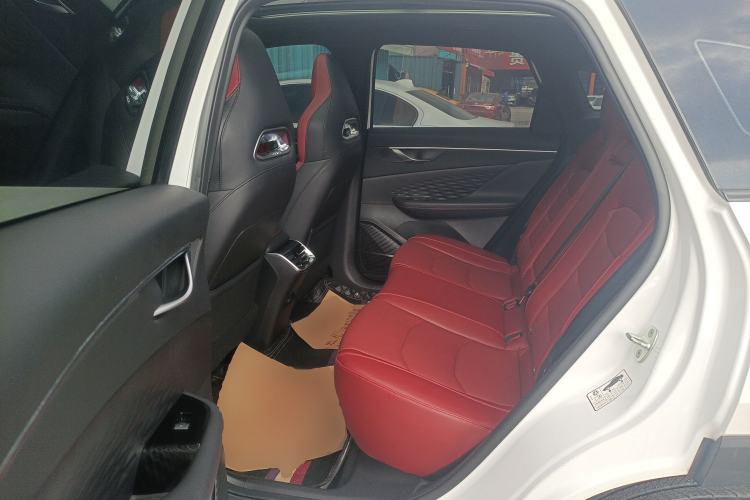Used BAIC Rubik 2022 1.5T DCT Platinum Edition Interior 4
