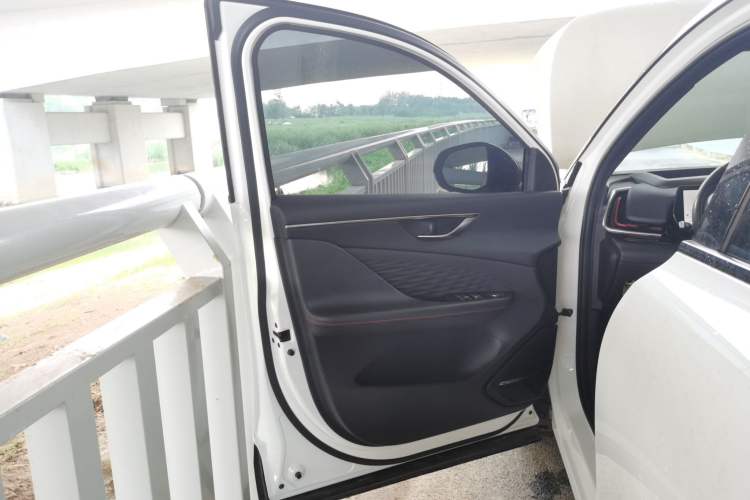 Used BAIC Rubik 2022 1.5T DCT Star Edition Interior 7