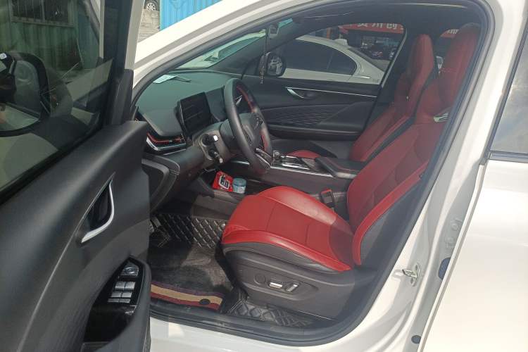 Used BAIC Rubik 2022 1.5T DCT Platinum Edition Left Front Seat