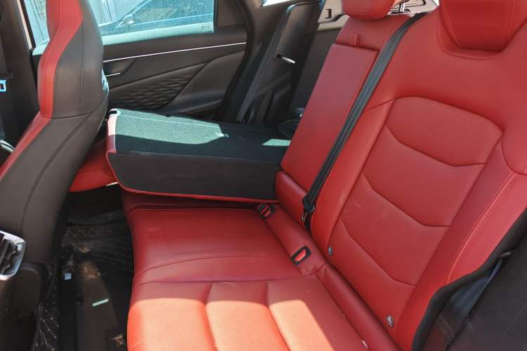 Used BAIC Rubik 2022 1.5T DCT Platinum Edition Left Rear Seat