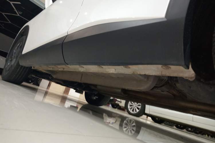Used BAIC Rubik 2022 1.5T DCT Platinum Edition Left Side Sill