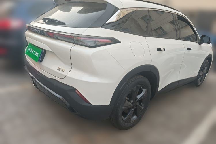 Used BAIC Rubik 2022 1.5T DCT Platinum Edition Rear Right 45 Deg