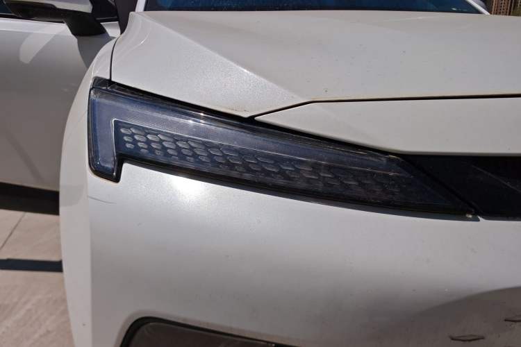 Used BAIC Rubik 2022 1.5T DCT Platinum Edition Right Front Headlight