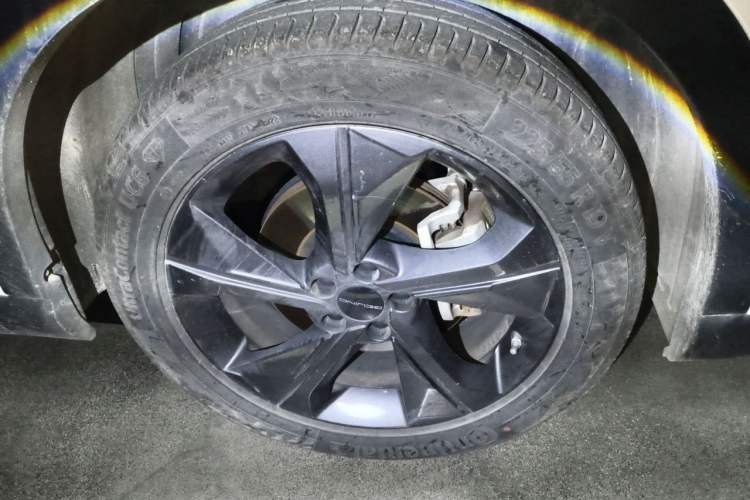 Used BAIC Rubik 2022 1.5T DCT Star Edition Right Front Wheel Hub