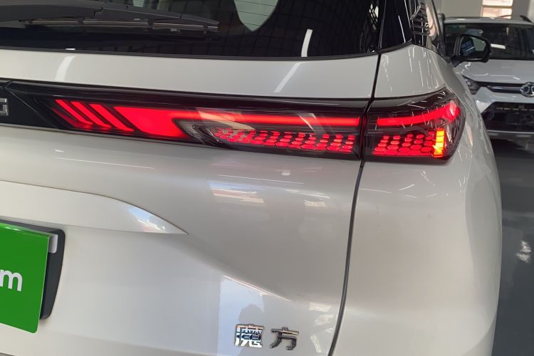 Used BAIC Rubik 2022 1.5T DCT Star Edition Right Rear Taillight