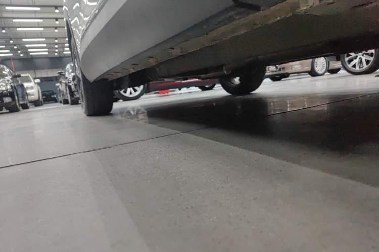Used BAIC Rubik 2022 1.5T DCT Platinum Edition Right Side Sill