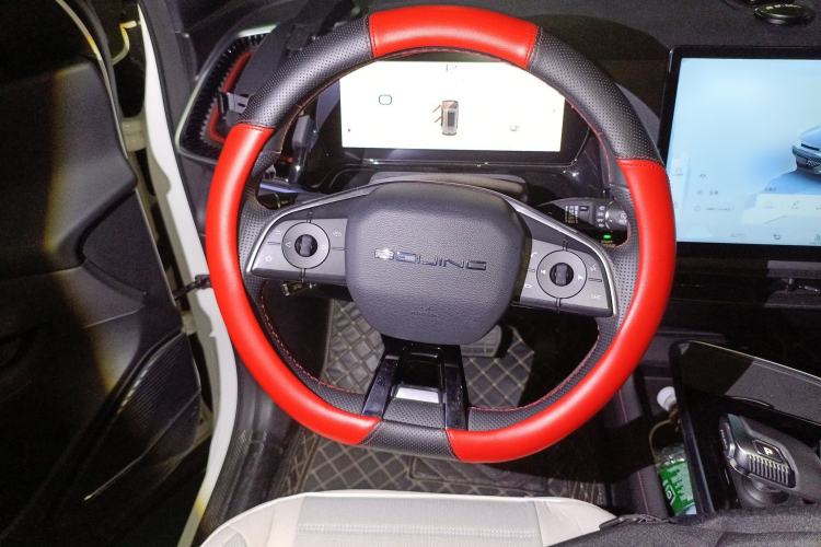 Used BAIC Rubik 2022 1.5T DCT Golden Edition Steering Wheel