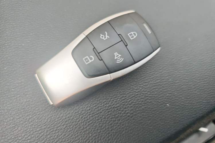 Used BAIC Rubik 2022 1.5T DCT Platinum Edition Vehicle Key