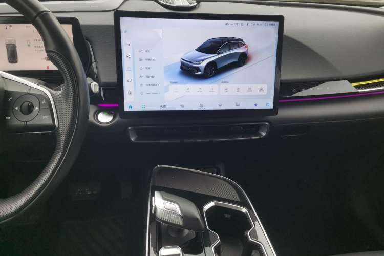 Used BAIC Rubik 2022 1.5T DCT Star Edition Audio And AC Panel