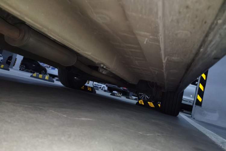 Used BAIC Rubik 2022 1.5T DCT Star Edition Chassis Front Left