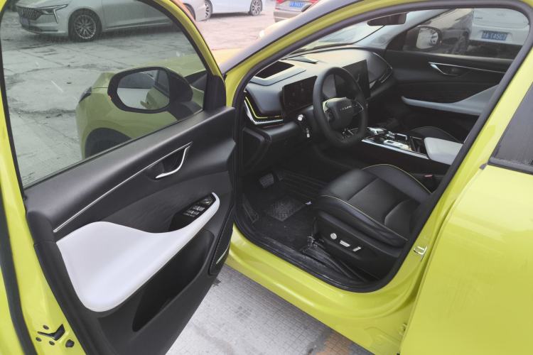 Used BAIC Rubik 2022 1.5T DCT Star Edition Driver Seat