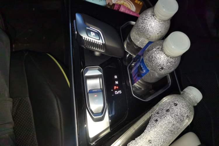 Used BAIC Rubik 2022 1.5T DCT Star Edition Gear Lever