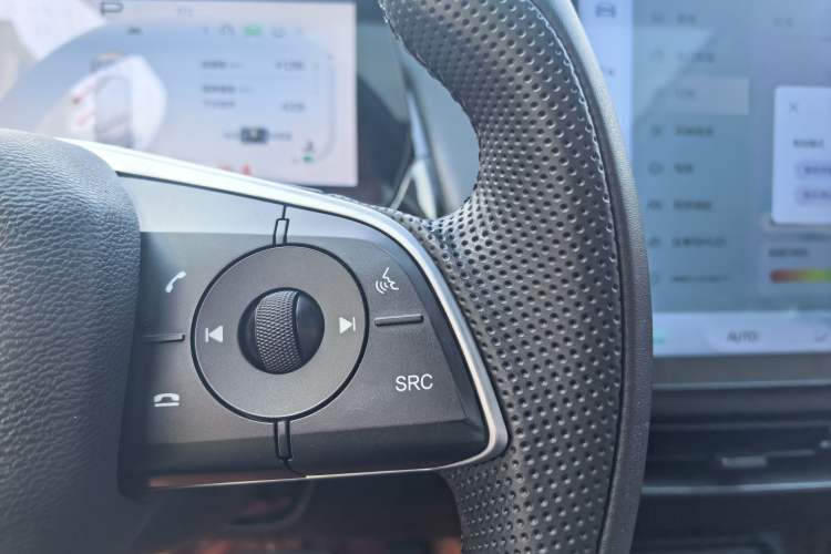 Used BAIC Rubik 2022 1.5T DCT Star Edition Interior 11