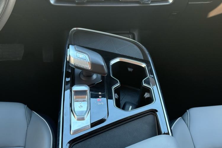 Used BAIC Rubik 2022 1.5T DCT Golden Edition Interior 4