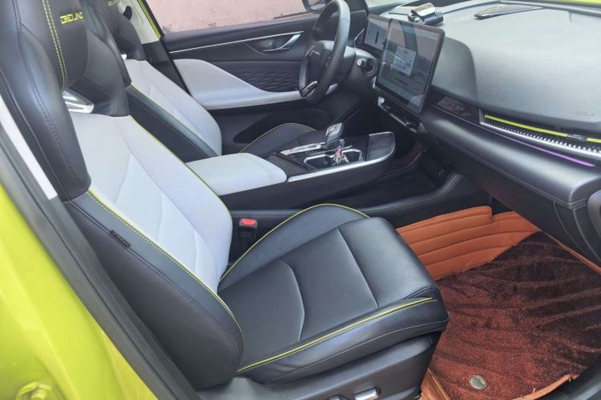 Used BAIC Rubik 2022 1.5T DCT Star Edition Interior 5