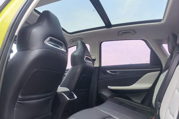 Used BAIC Rubik 2022 1.5T DCT Star Edition Interior 7