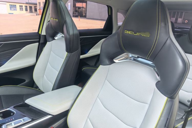 Used BAIC Rubik 2022 1.5T DCT Star Edition Interior 9
